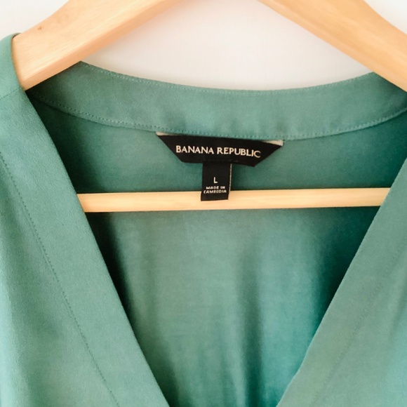 BANANA REPUBLIC Jade GREEN V-NECK SLEEVELESS TANK BLOUSE WOMENS Sz L minimalist - Picture 7 of 14